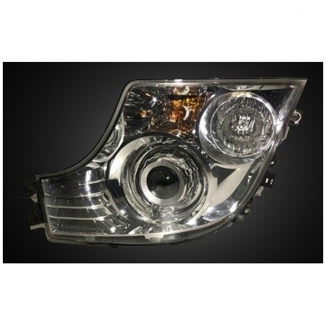 Regeneración de faros para Mercedes Tourismo III